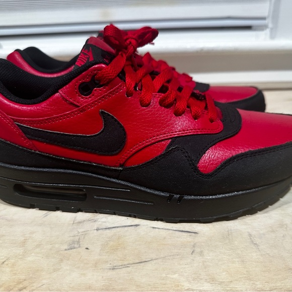 Air Max 1 Leather Premium 'Gym Red Black' - Picture 6 of 8